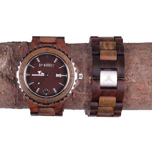 Montre en bois marron fonce a cadran rond. Sur portant